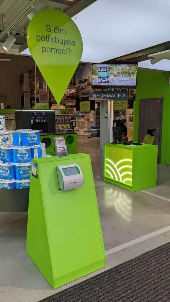 Elektronická čekárna v obchodě