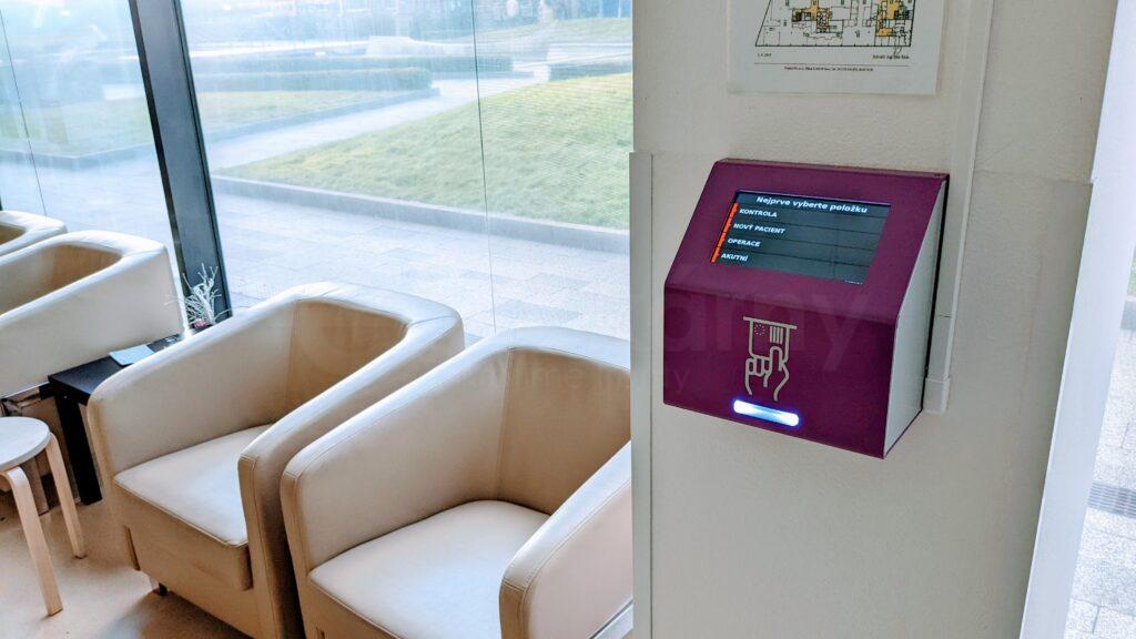 pořadový systém displej v čekárně