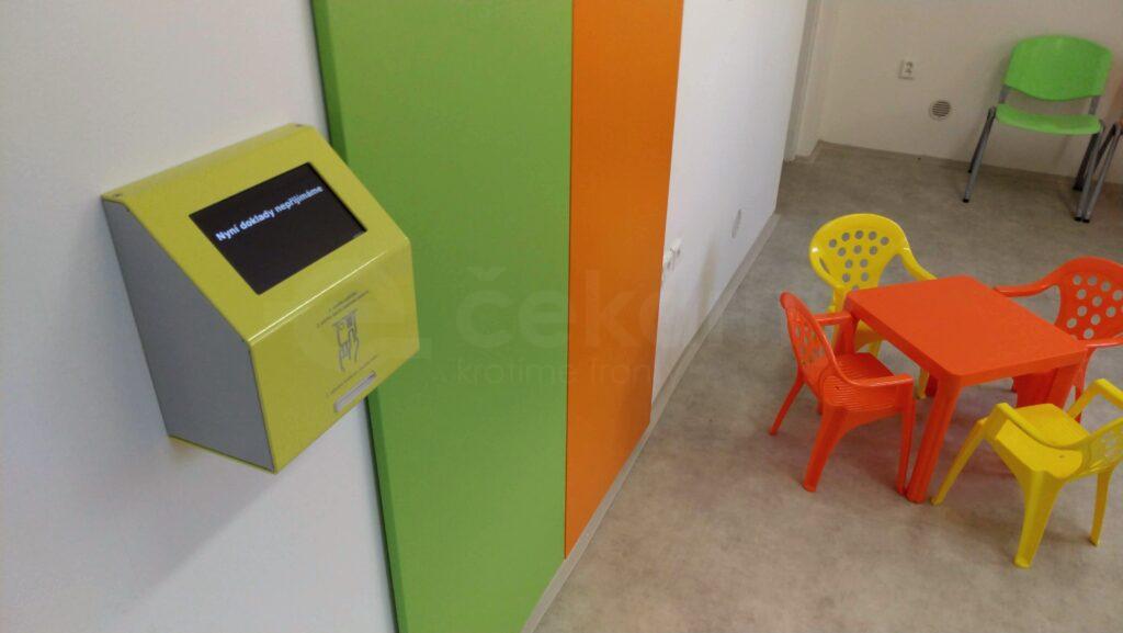 pořadový systém displej v čekárně